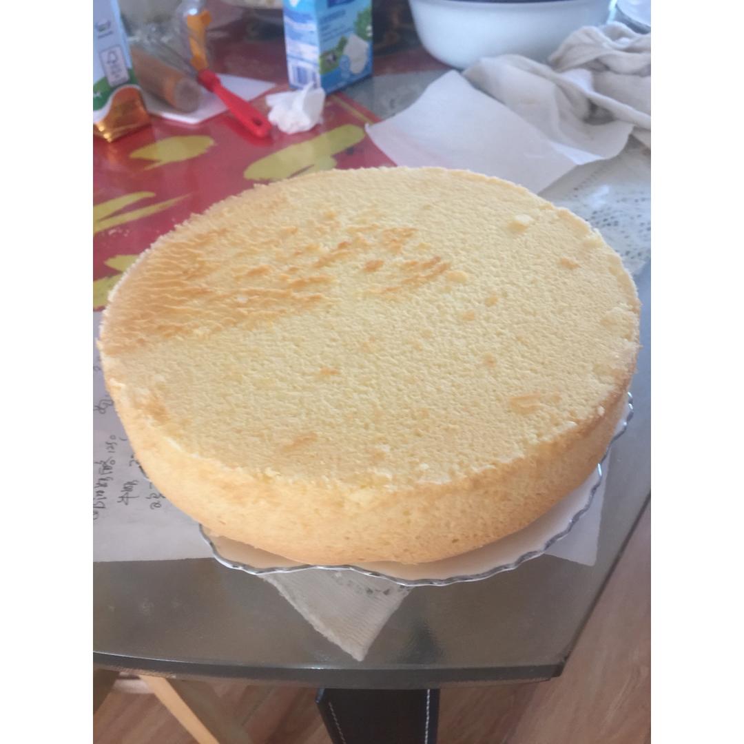 简单好做的8寸戚风蛋糕