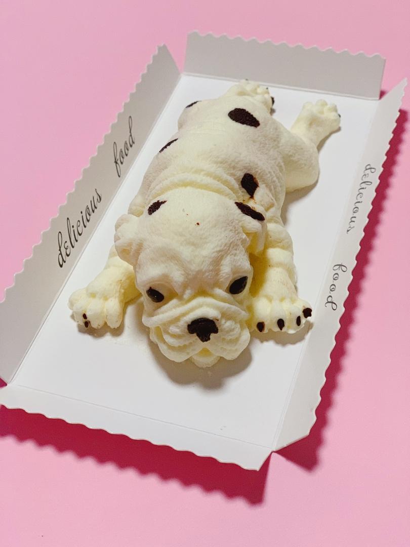 网红沙皮狗慕斯蛋糕