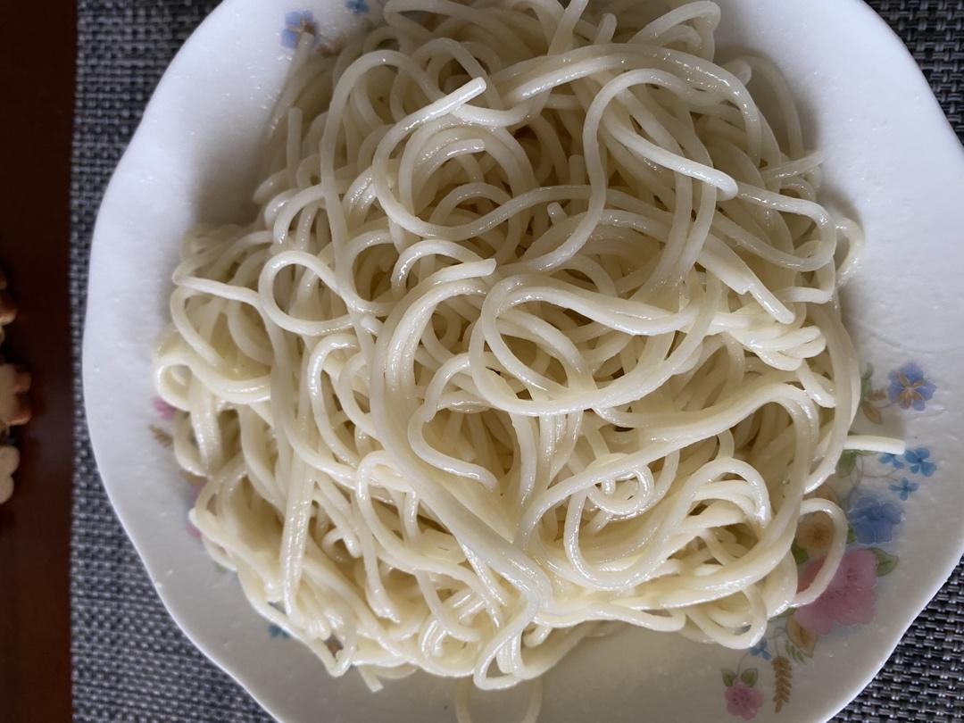 老上海冷面—先蒸后煮儿时风味的冷面