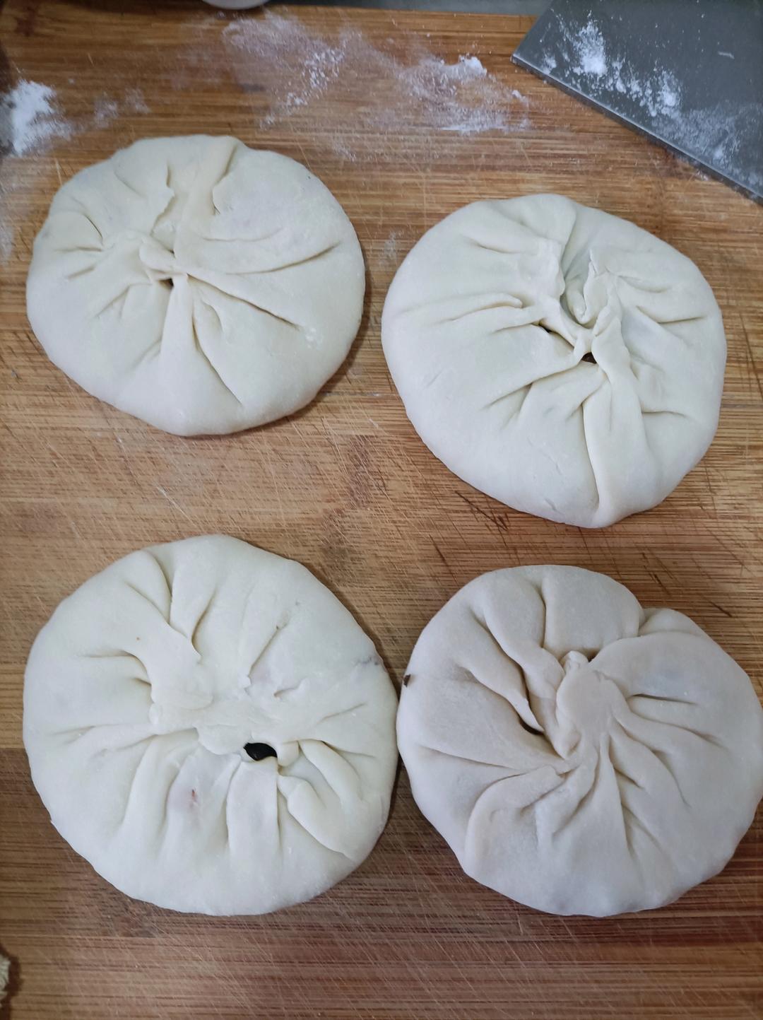 会连续吃八个的萝卜馅饼