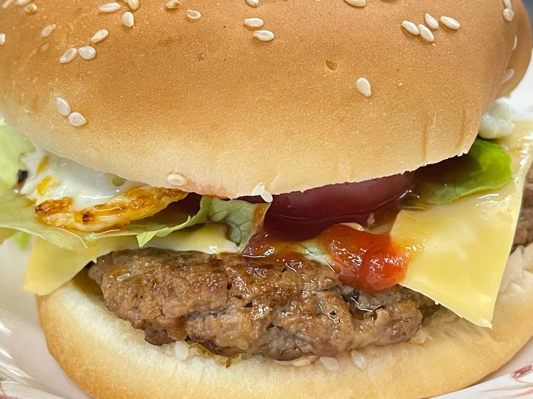 常备餐之好吃多汁的汉堡牛肉饼