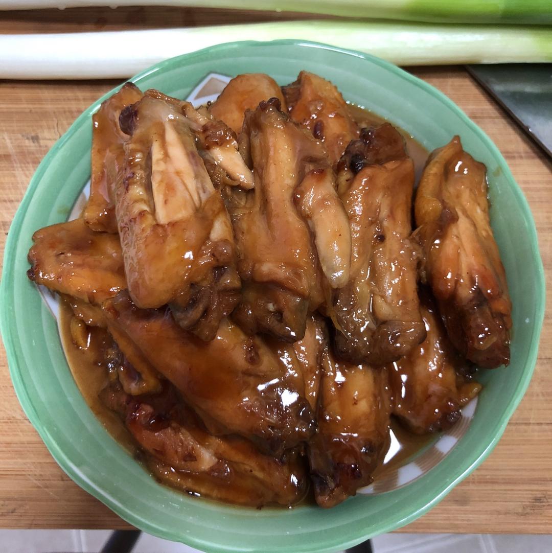 猪头小公主做的香菇炖鸡翅