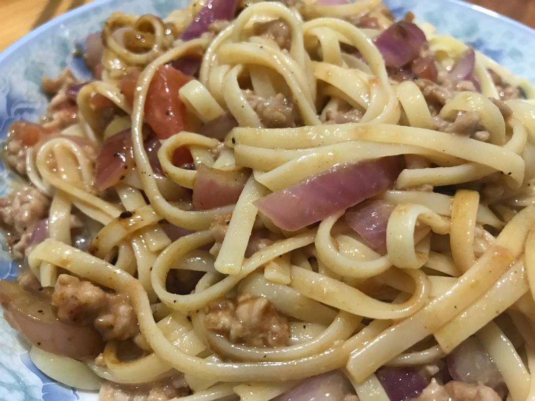番茄肉酱意大利面