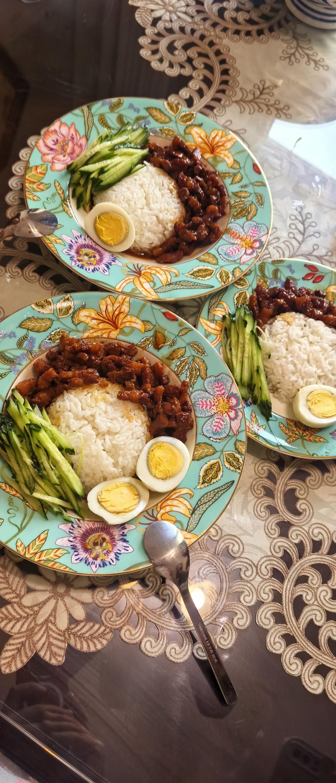 香菇卤肉饭造起来