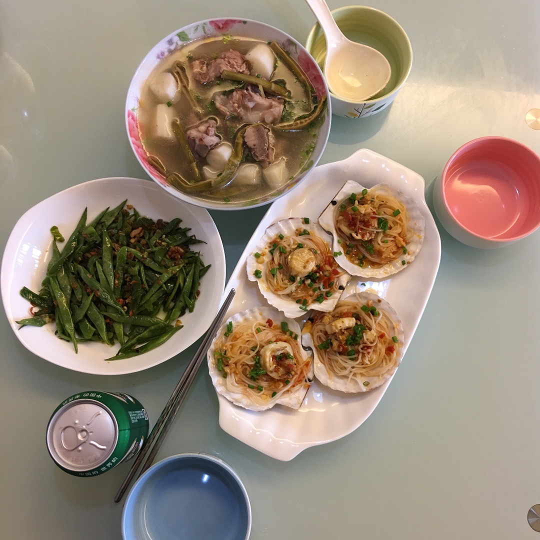 蒜蓉粉丝蒸扇贝