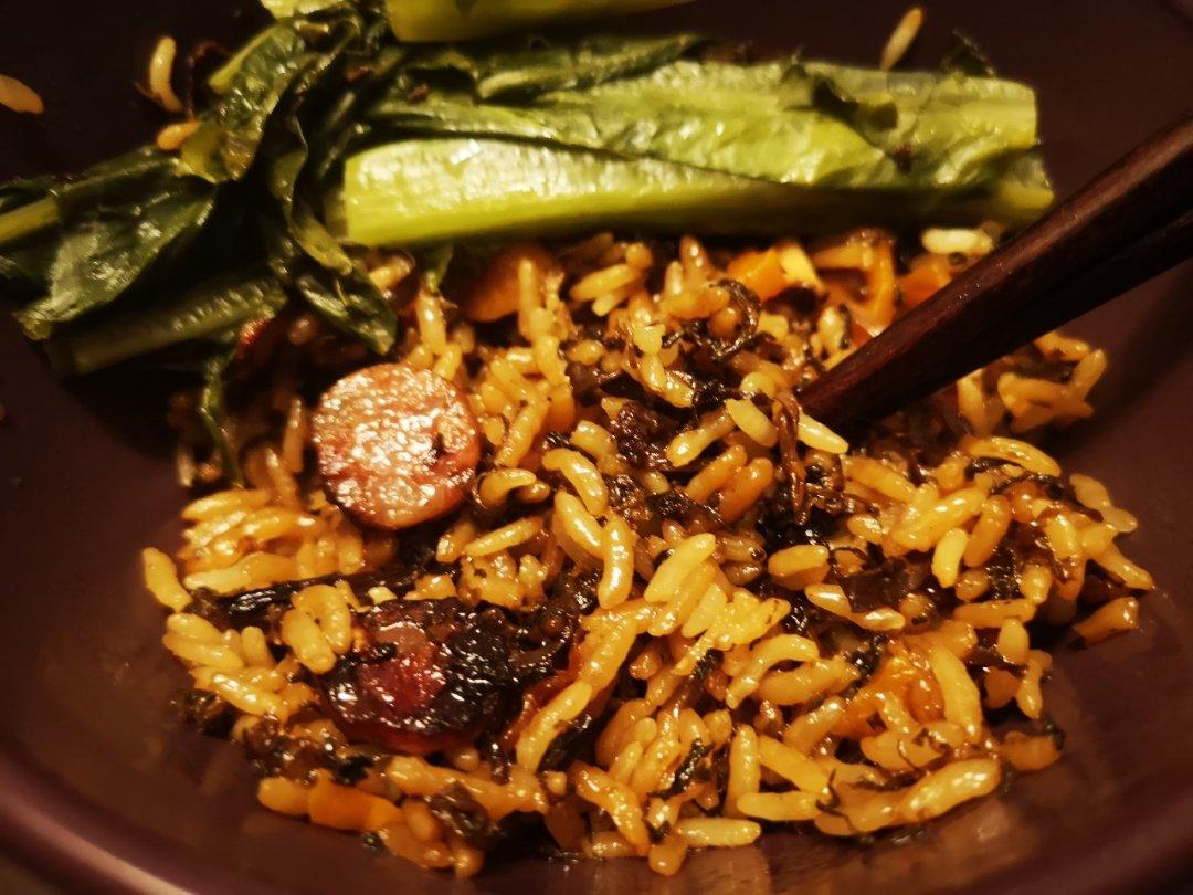 梅干菜香肠焖饭（电饭煲）