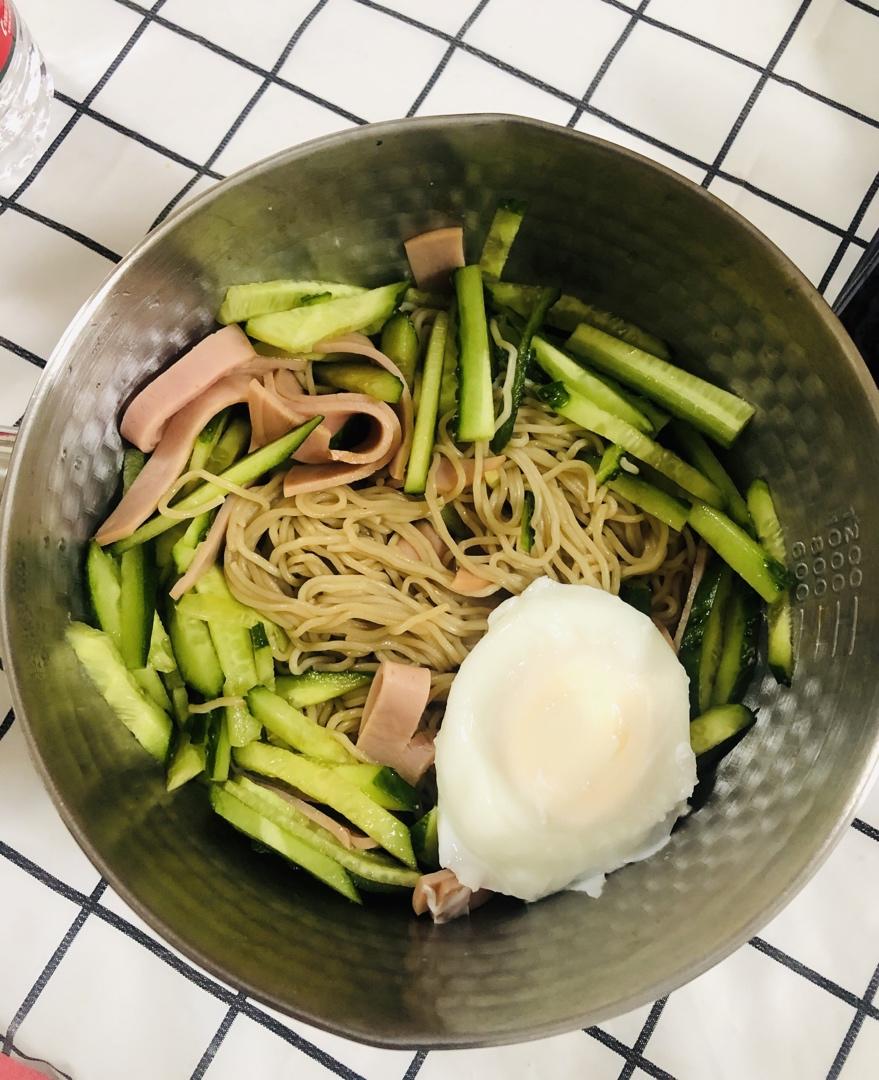 低脂冬季不长肉🔆解馋又开胃的酸辣拌荞麦面