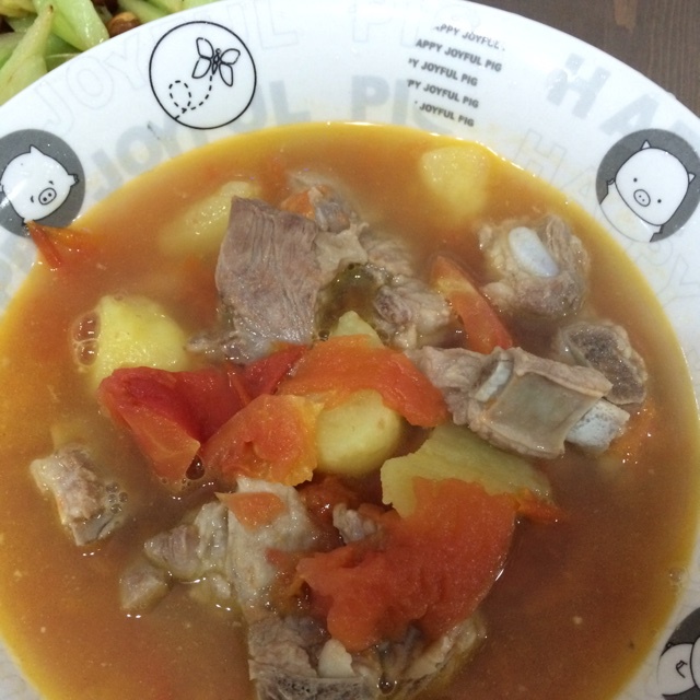 番茄土豆排骨汤