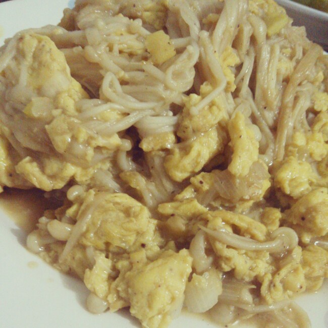 金针菇炒蛋