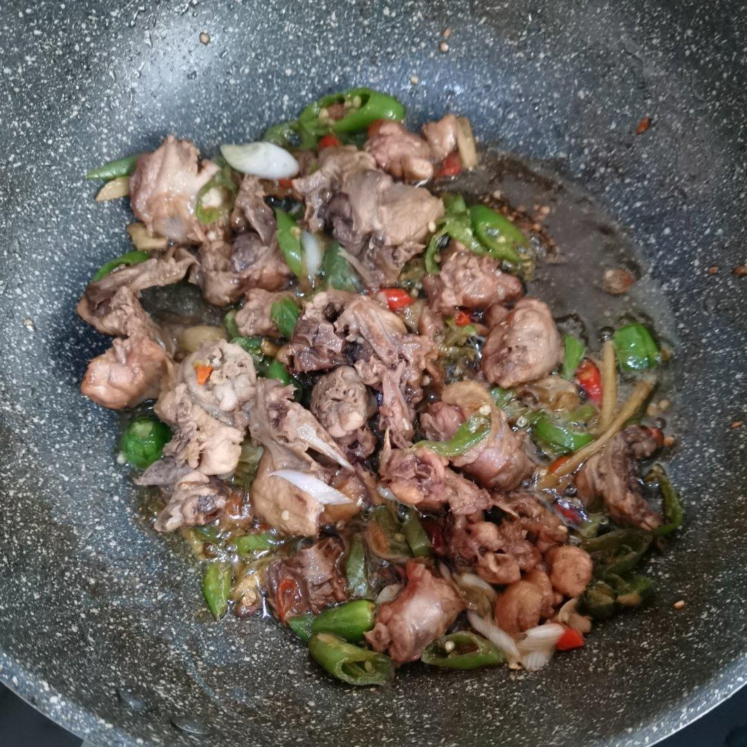红烧鸡块 大盘鸡 青椒炒鸡做法
