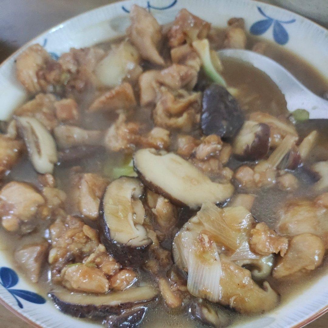 香菇滑鸡
