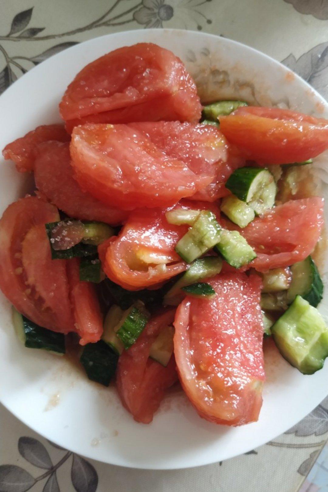 夏日伴侣——凉拌西红柿🍅