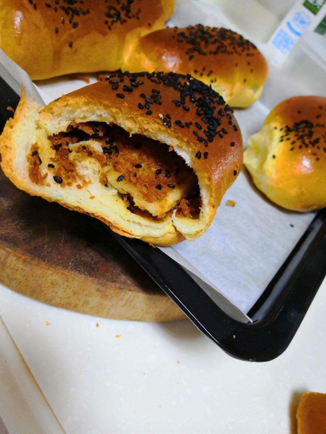 超好吃的肉松面包