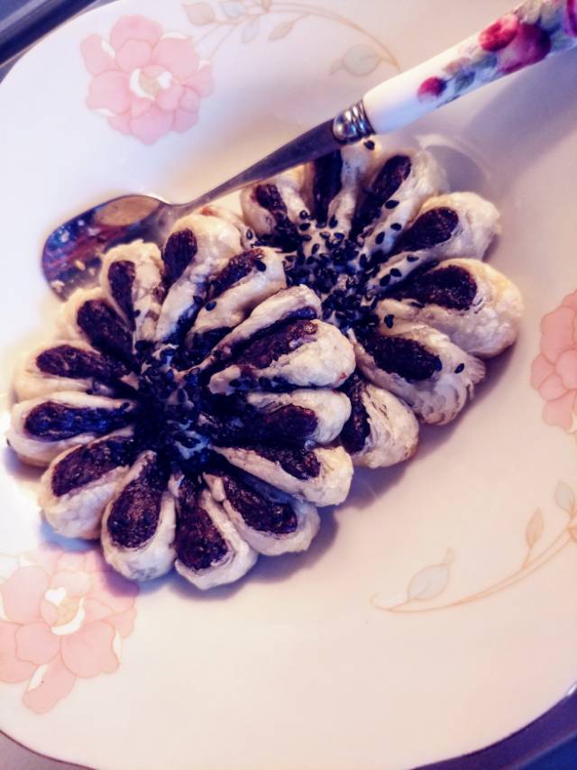 枣泥菊花酥