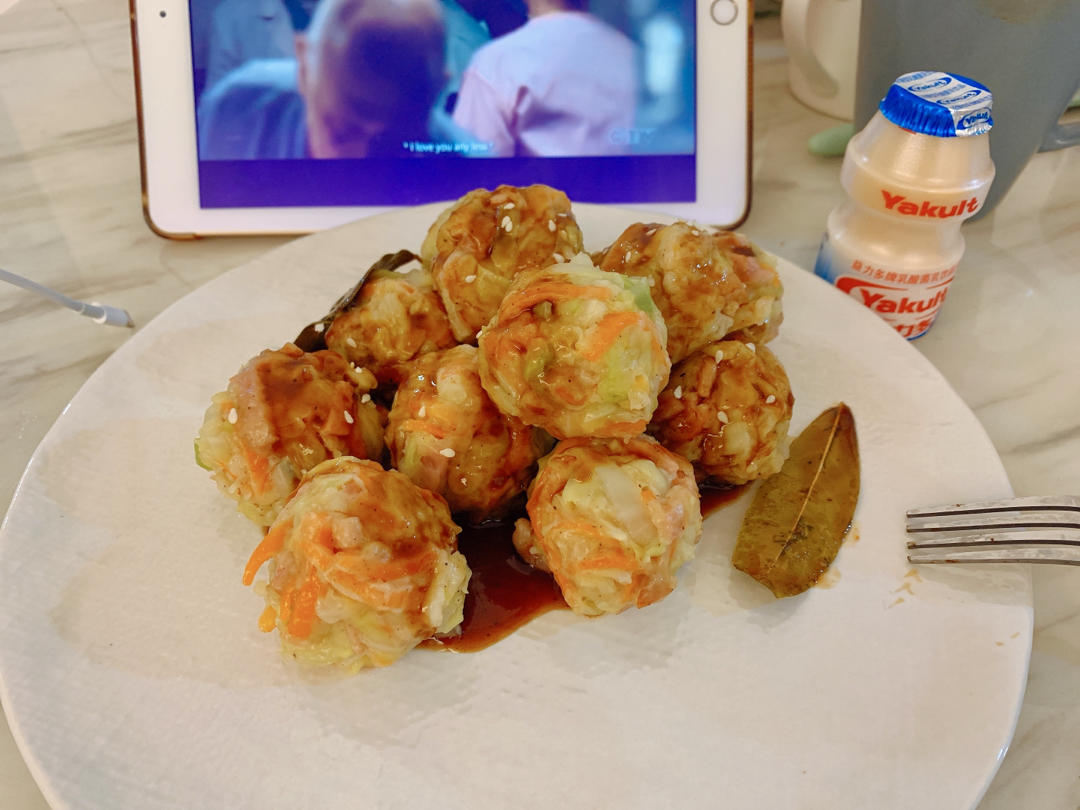 饱腹营养巨好吃，减脂期必学，蒸包菜团