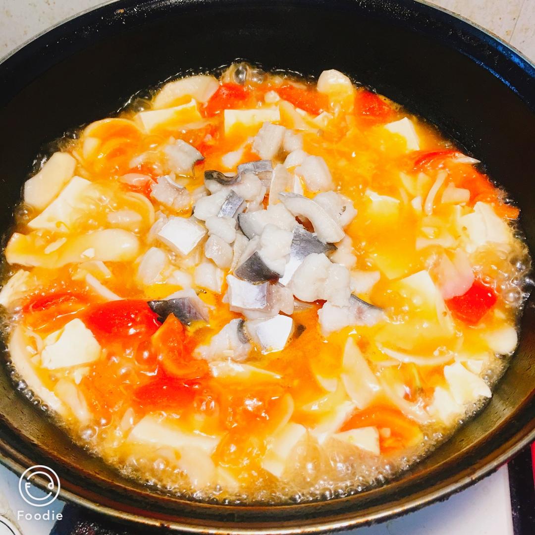 龙利鱼豆腐煲