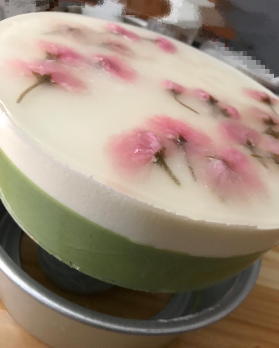 八寸樱花慕斯