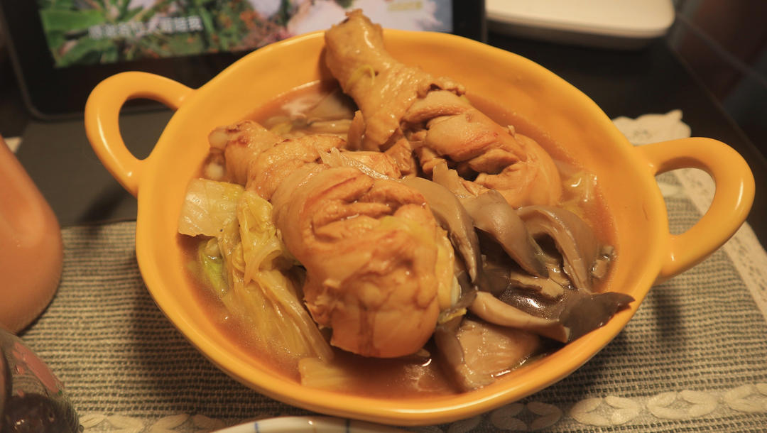 土豆香菇炖鸡腿/鸡块