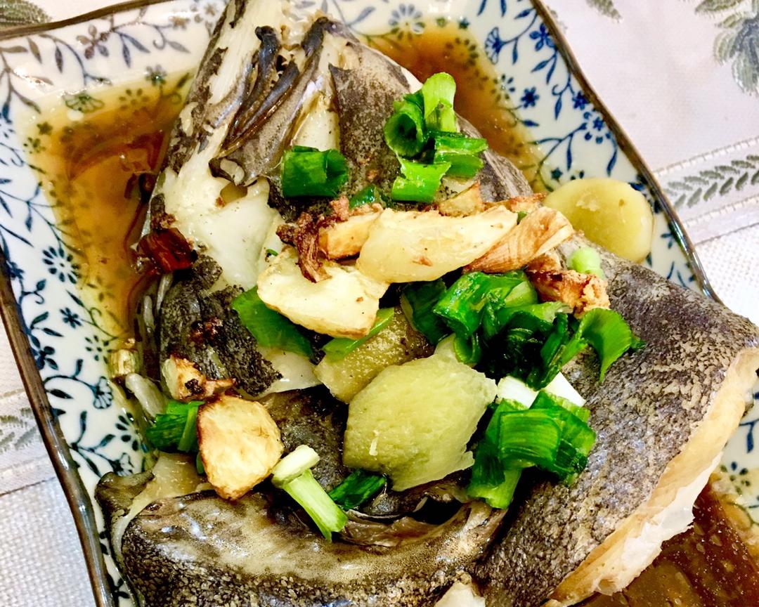 超简单的葱油鸦片鱼头的做法