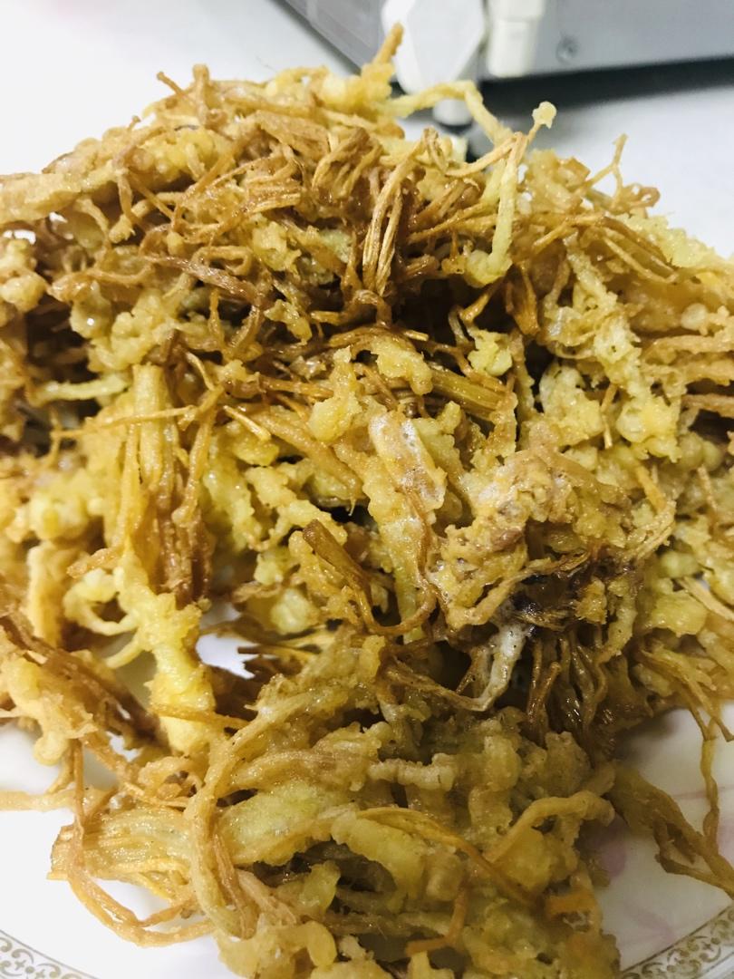 爆炸好吃的椒盐金针菇（厨房菜鸟秒变大厨）