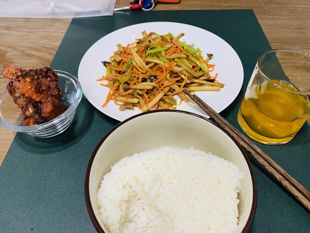 家庭版小炒茶树菇