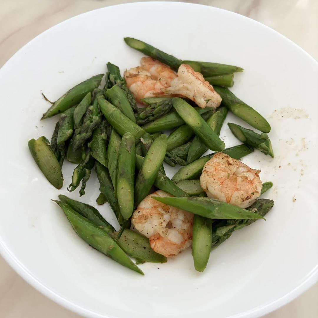 懒人的低油低盐减肥餐7之芦笋虾仁