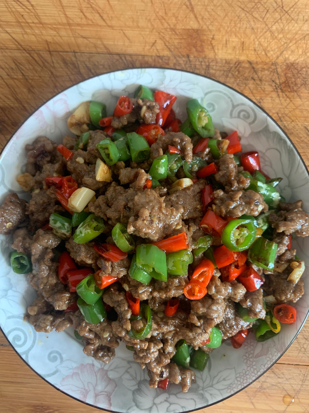 小炒牛肉（肉嫩味香）