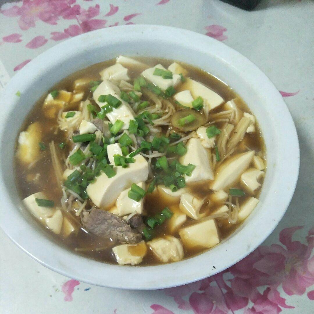 金针菇豆腐肉片汤