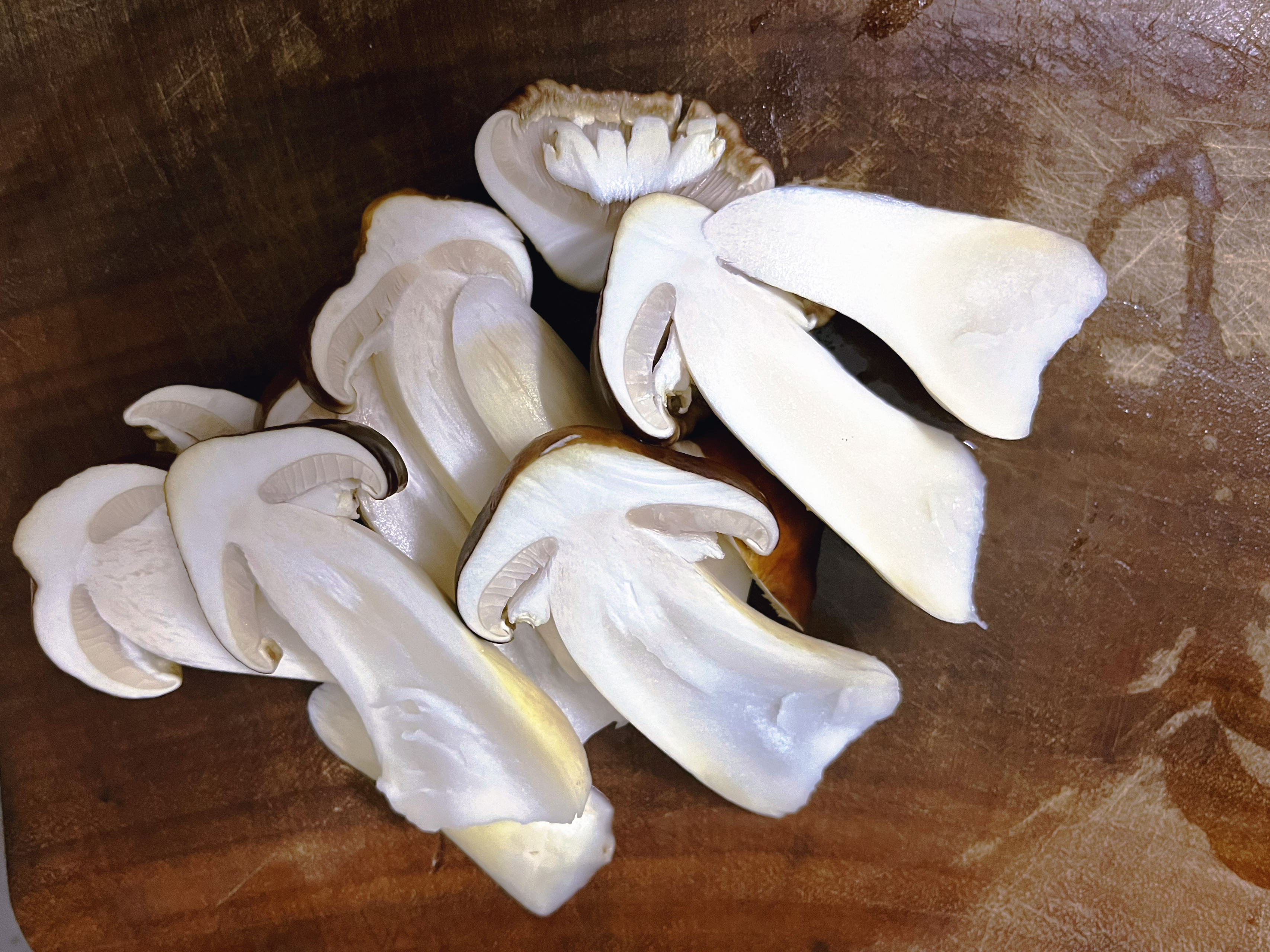 松茸菇炖乌鸡汤的做法 步骤3