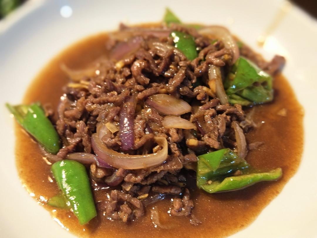 洋葱炒牛肉