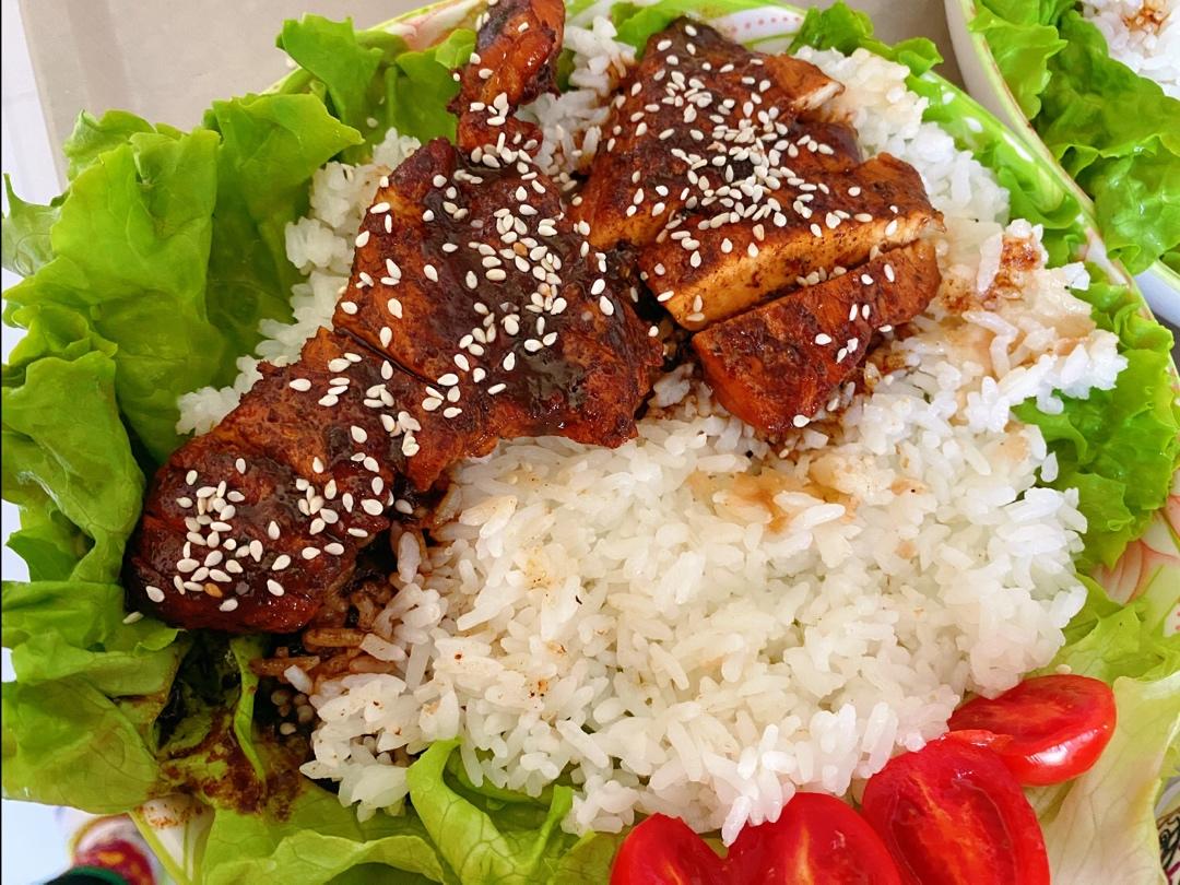 照烧鸡腿饭