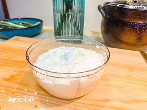鲜甜回甘的山药虾仁砂锅粥的做法 步骤3
