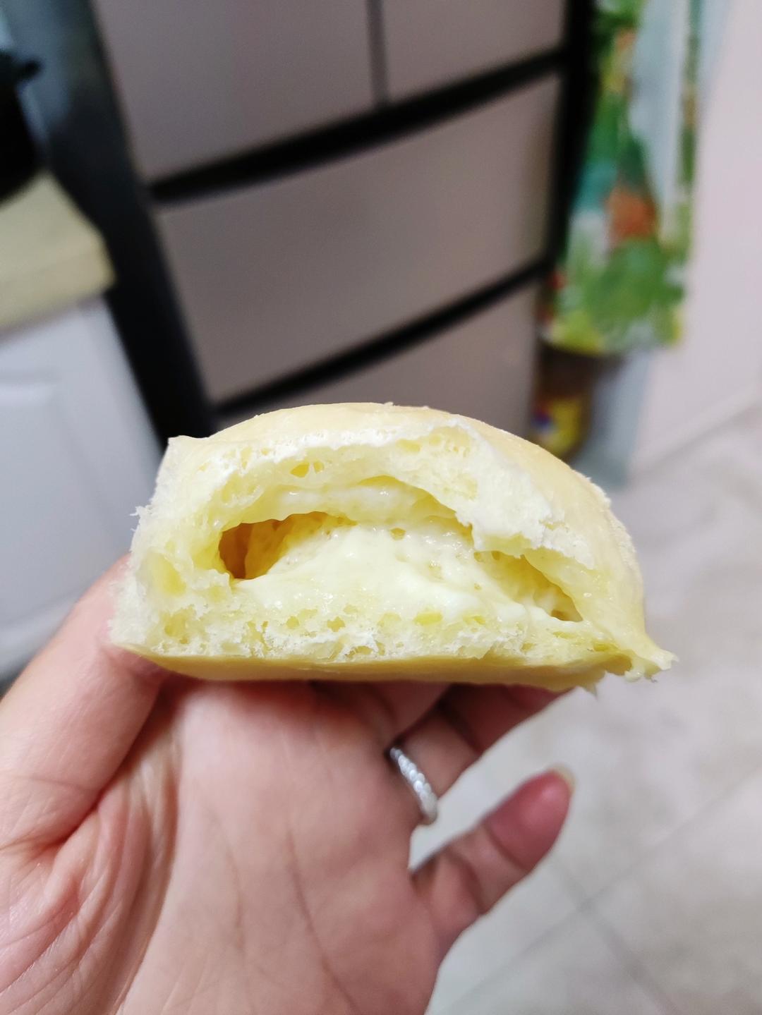 乳酪馅面包