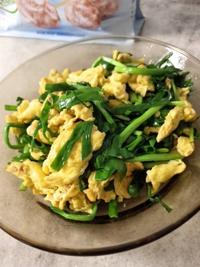 韭菜炒鸡蛋——三分钟快手下饭菜 掌握火候的秘诀