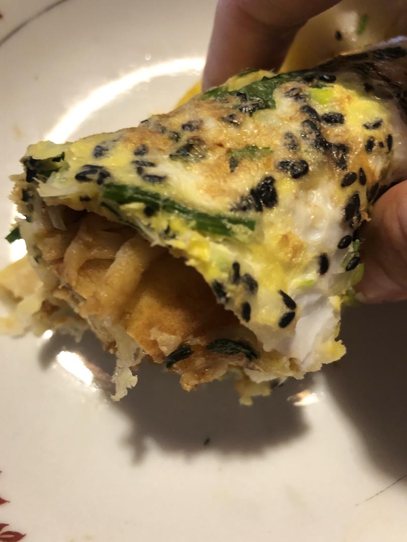 家庭版煎饼果子---快手健康早餐，利用家里现有材料