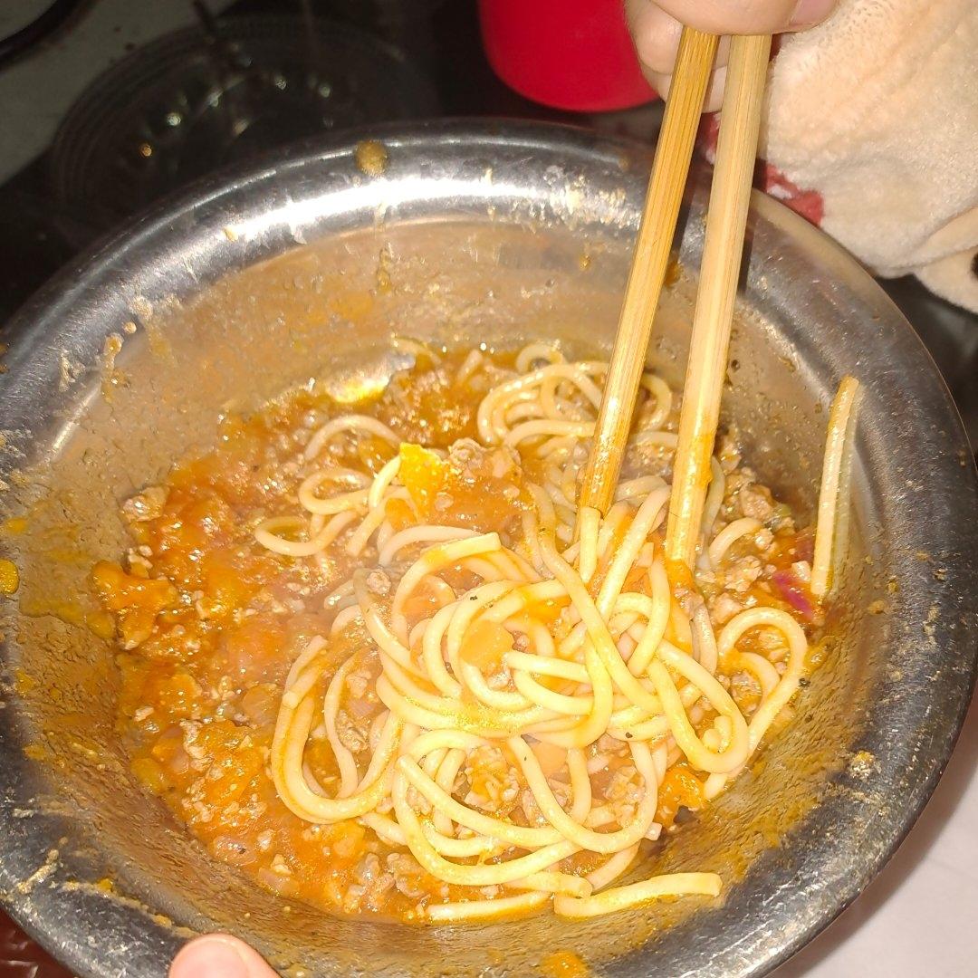 最简单的番茄肉酱意大利面