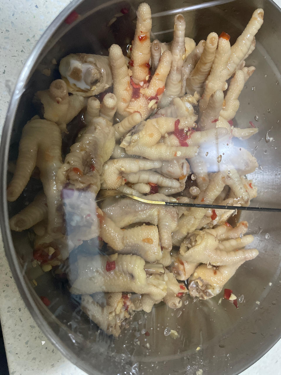 绝对不会后悔的酸辣鸡爪