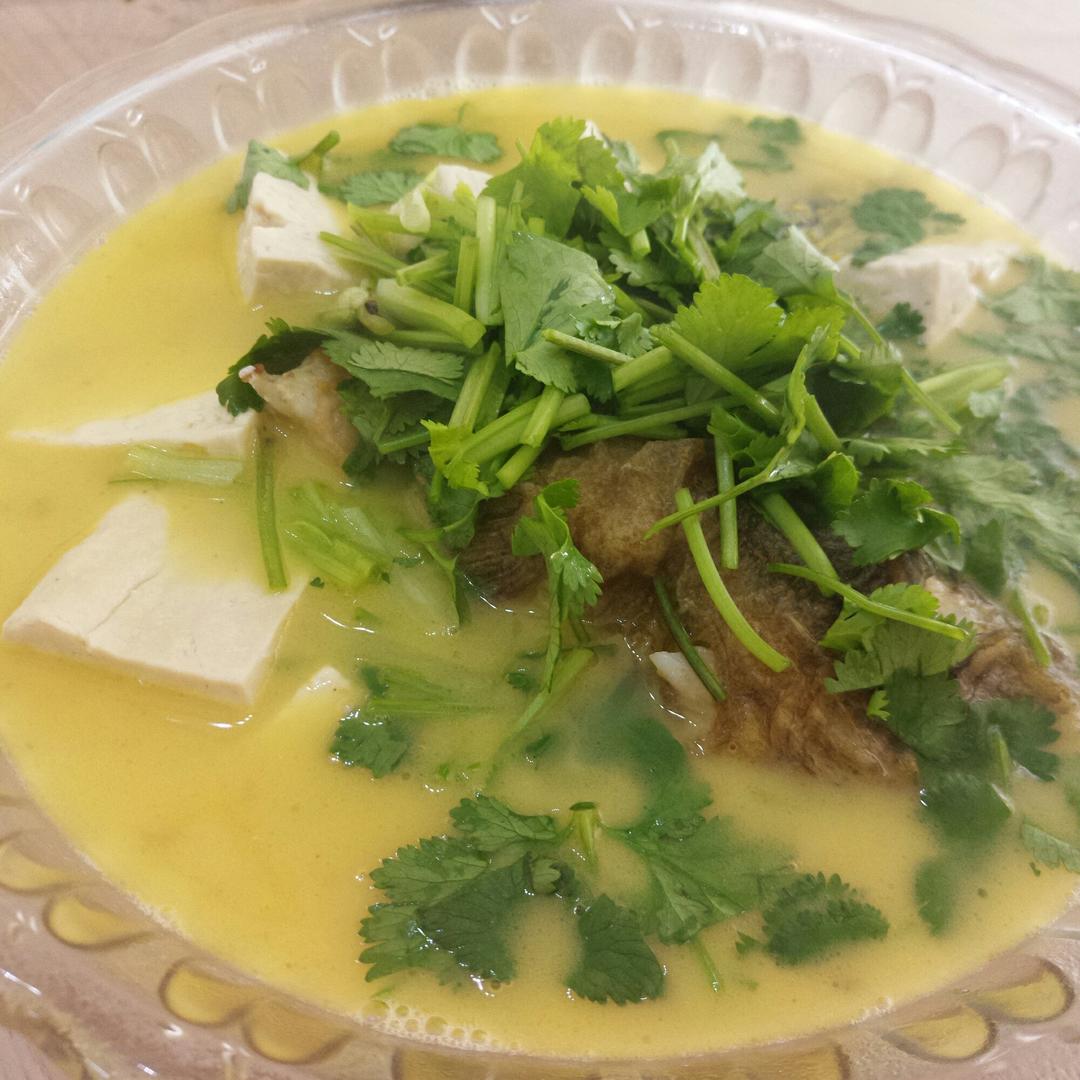 昂子鱼豆腐汤