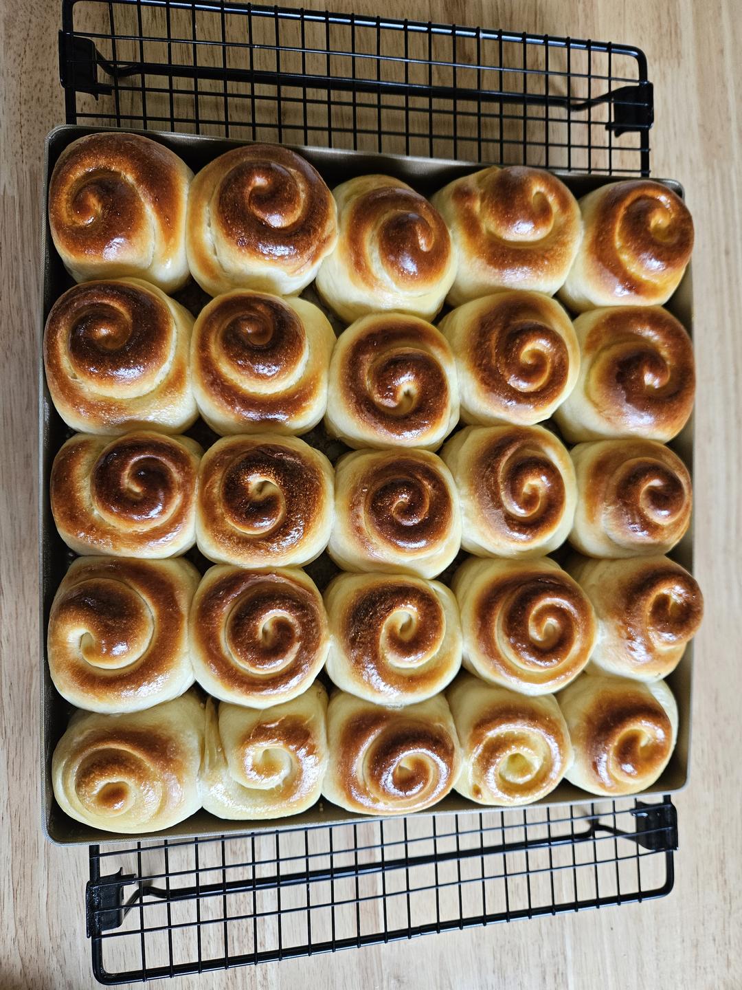 被邻居追着问的蜂蜜脆底小面包｜好吃到停不下来