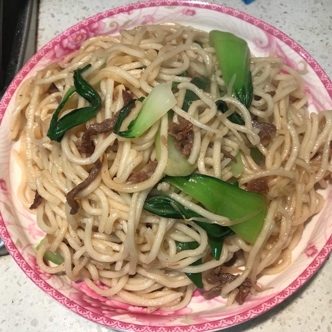 记忆里的夜市排挡肉丝炒面