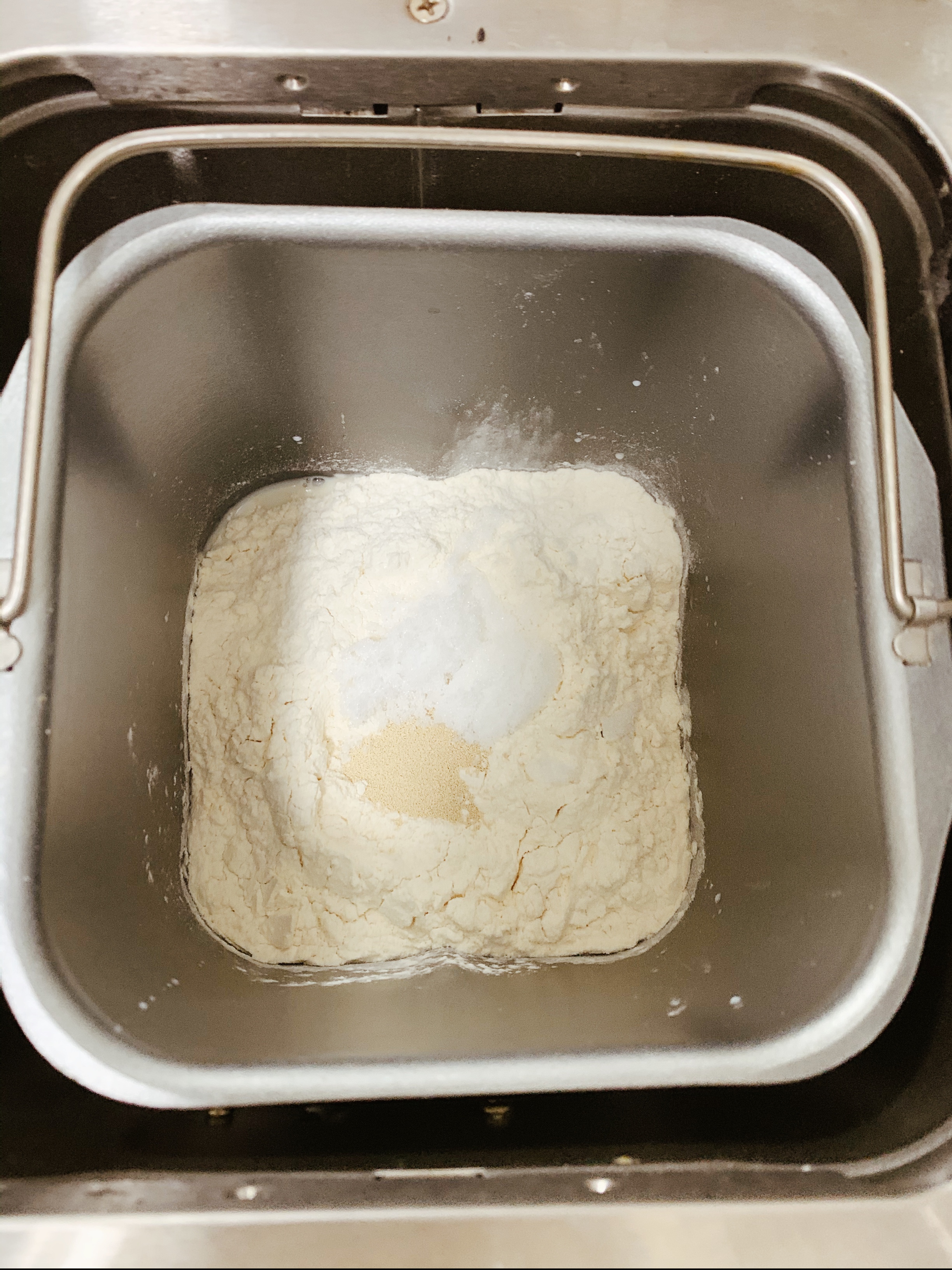 宝宝版牛角面包的做法 步骤1
