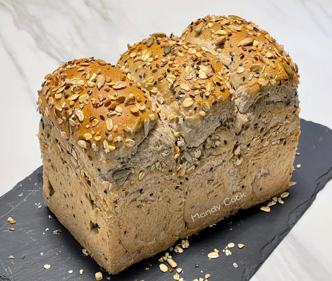 双种芝麻全麦吐司 100%全麦 烫种+波兰种