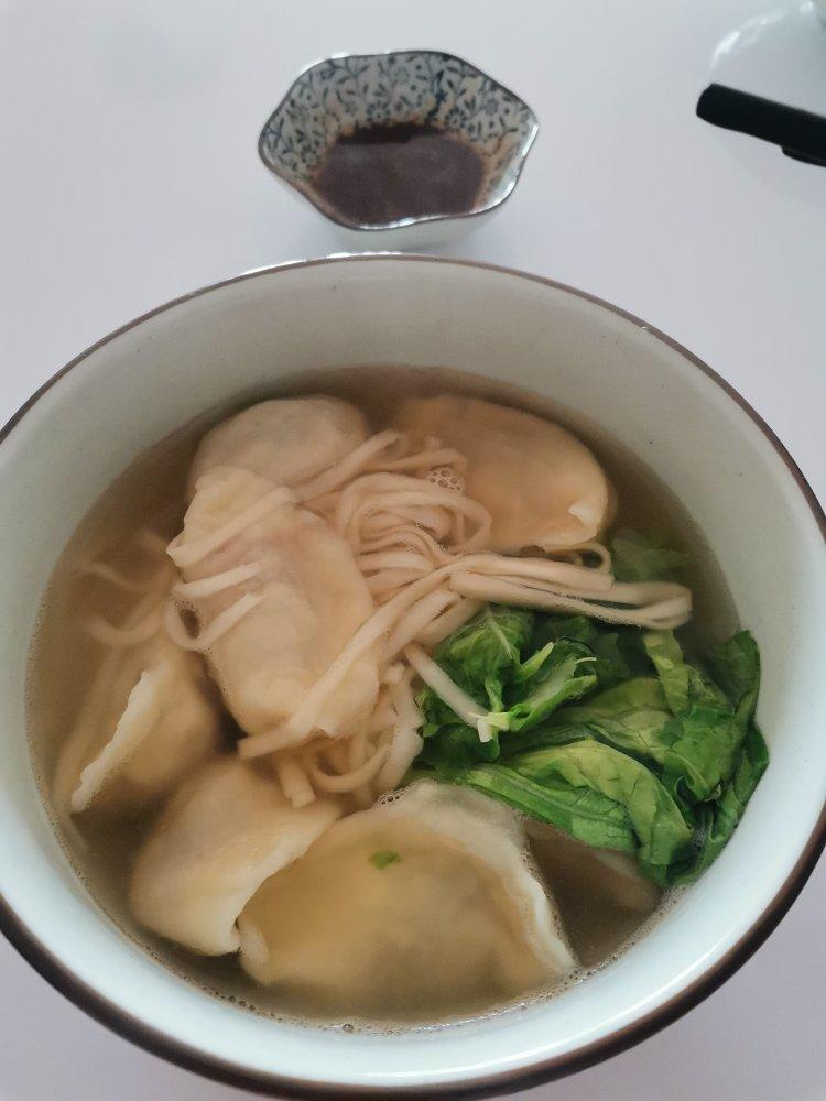 超鲜美虾油紫菜汤馄饨（面）{附快速调虾油紫菜汤料方法，馄饨（面），面条，饺子，米粉通用}