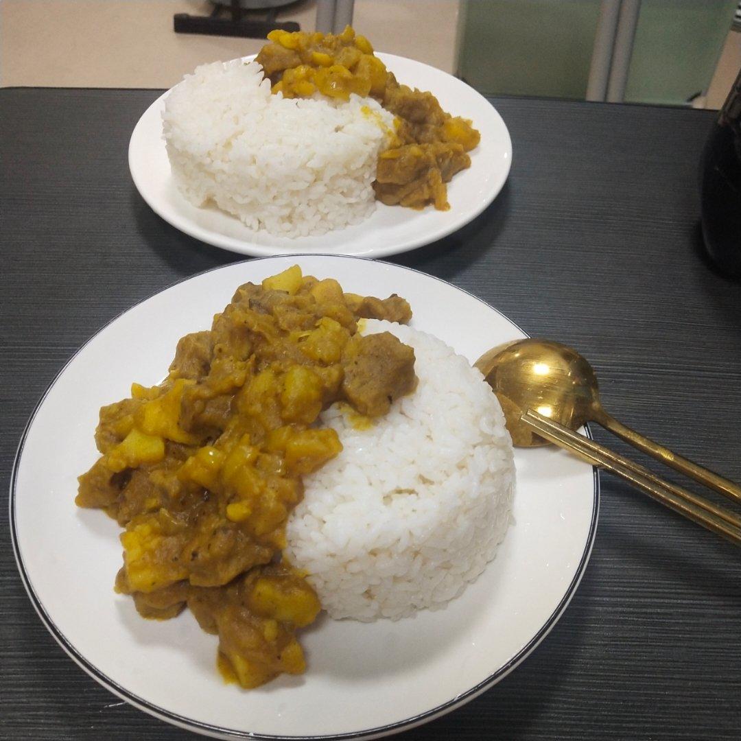 咖喱土豆烧牛肉