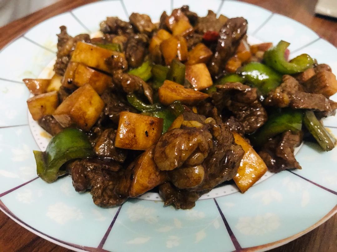 黑椒杏鲍菇牛肉粒