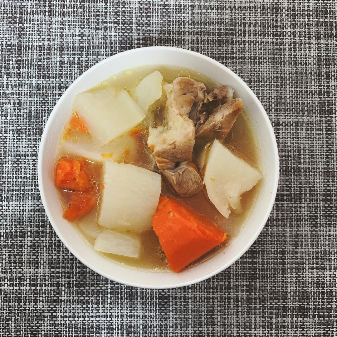 萝卜排骨汤