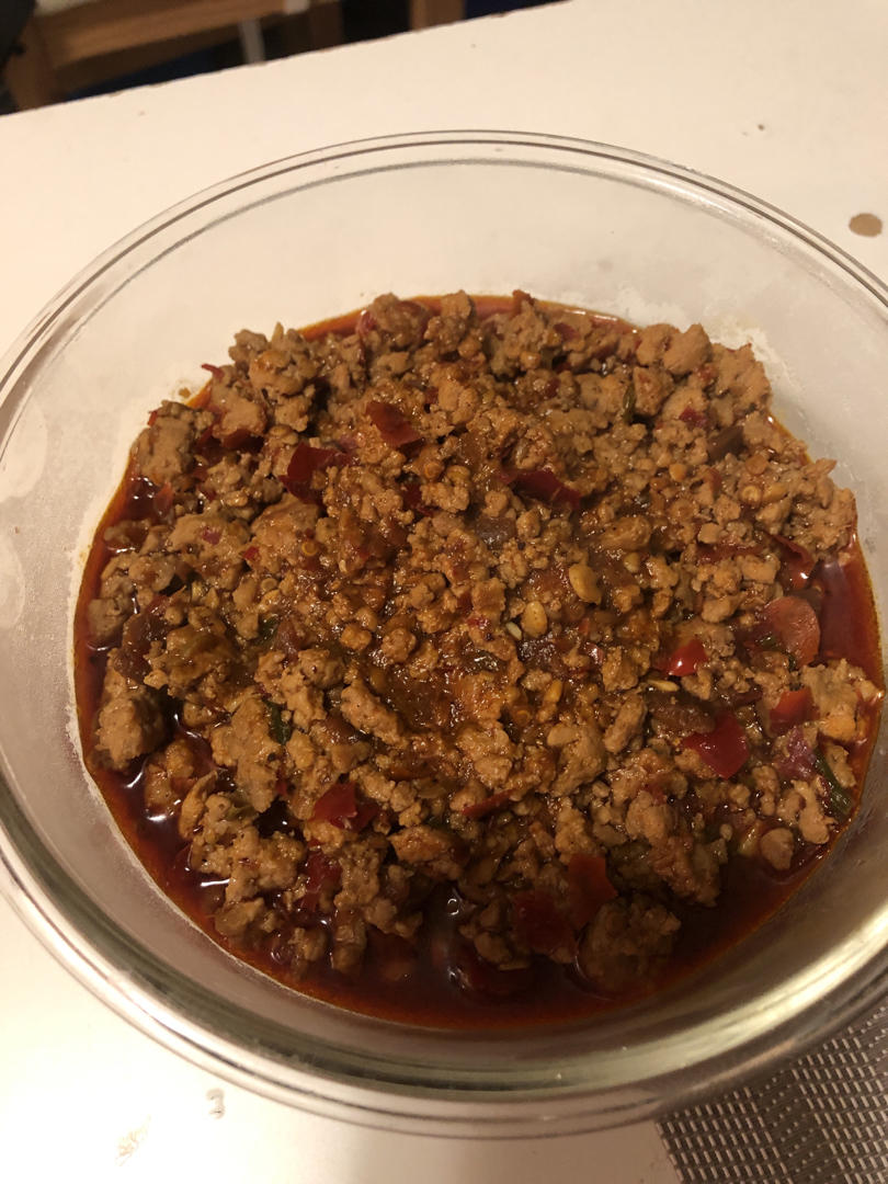 好吃到哭的肉臊子面