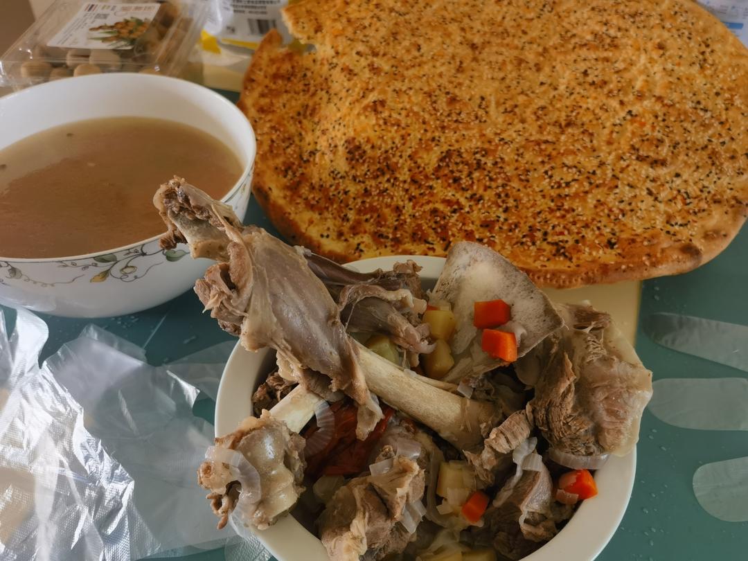 新疆清炖羊肉