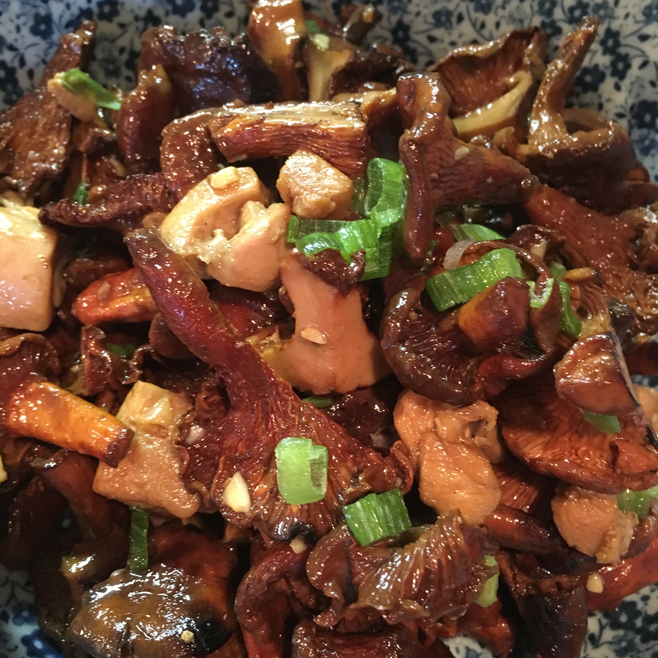 素炒鸡油菌（chanterelle）