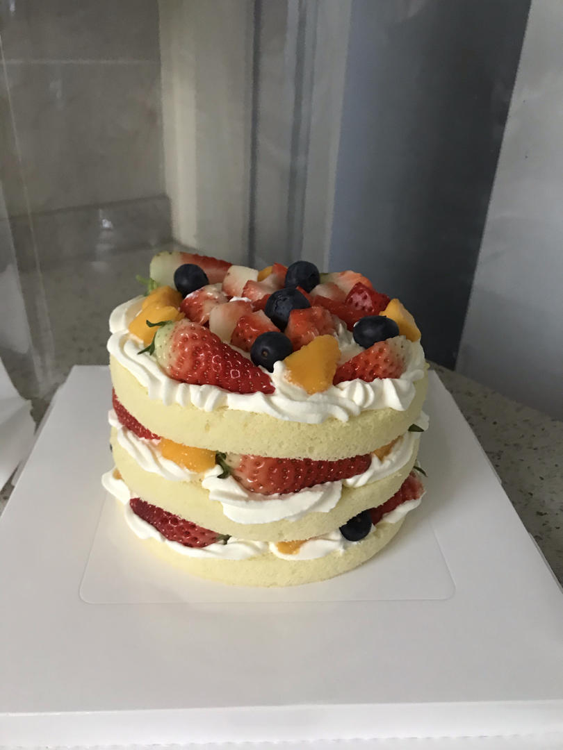 不会抹奶油也可以做的水果裸蛋糕～